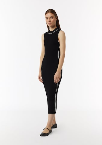 COMMA - Vestido en negro: frente