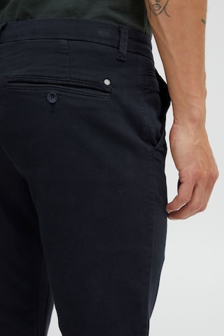 Casual Friday Slimfit Chinohose 'Phil' in Blau