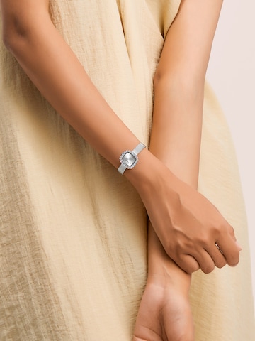 Orologio analogico 'Petals' di Victoria Hyde in argento