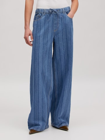 EDITED Wide leg Jeans 'Tula' in Blue: front