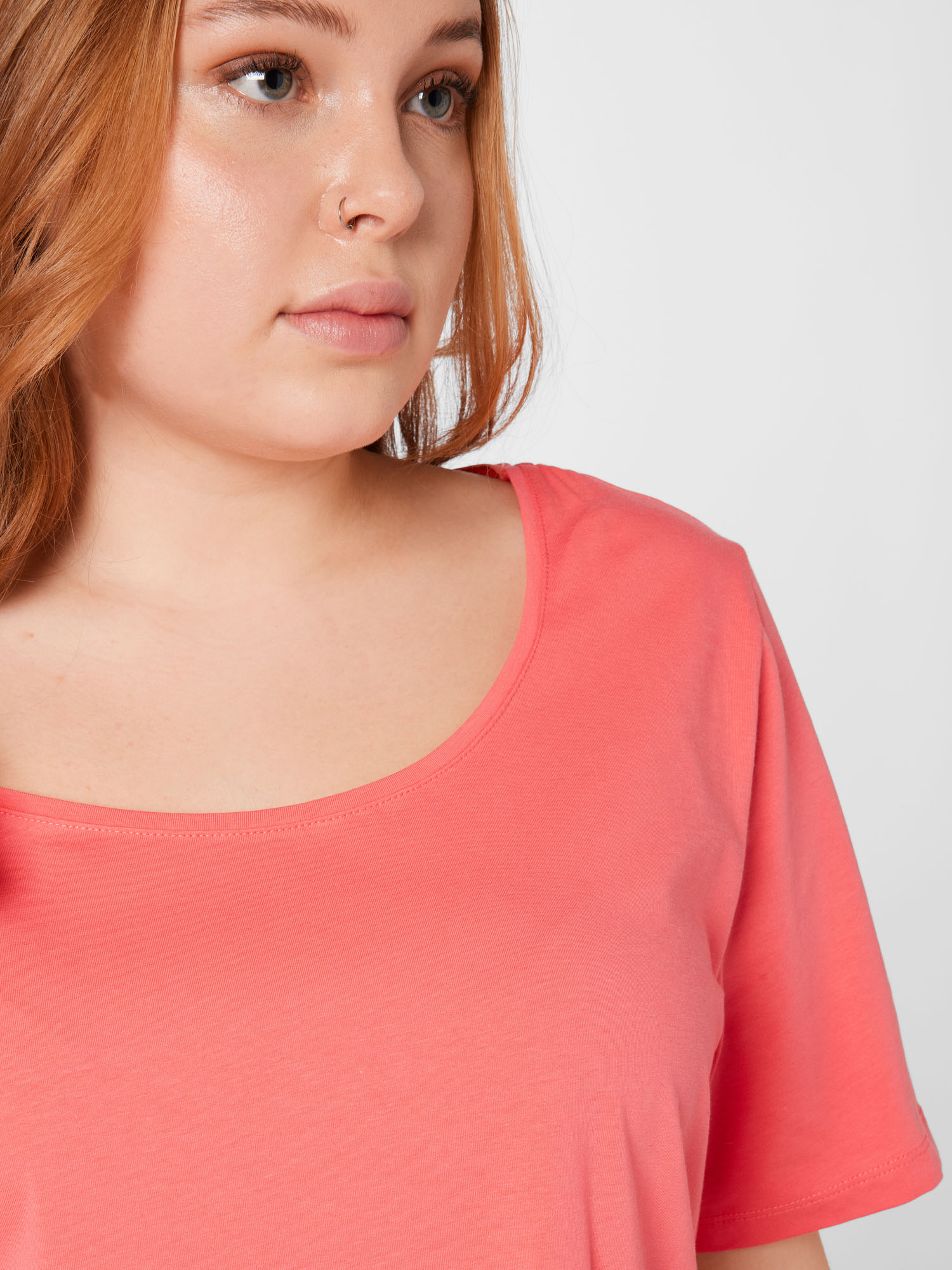 Odzież Kobiety Esprit Curves Koszulka w kolorze Koralowym 