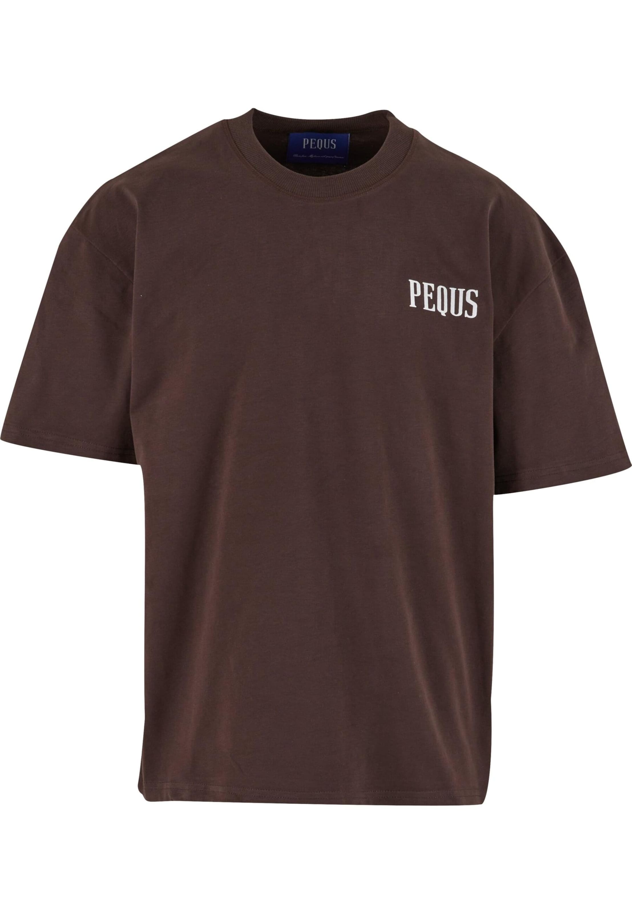 Tricou de la Pequs pe maro: față