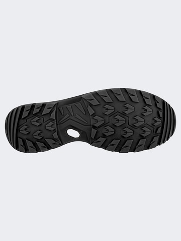 LOWA Boots in Grau