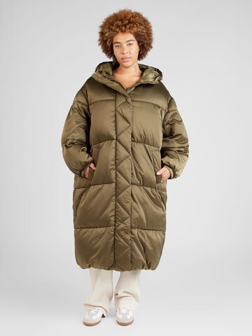 Cappotto invernale di Tommy Jeans Curve in verde: frontale