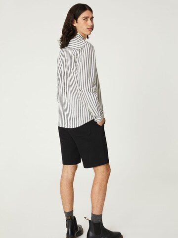 DAN FOX APPAREL - Ajuste regular Camisa 'Janosch' en negro
