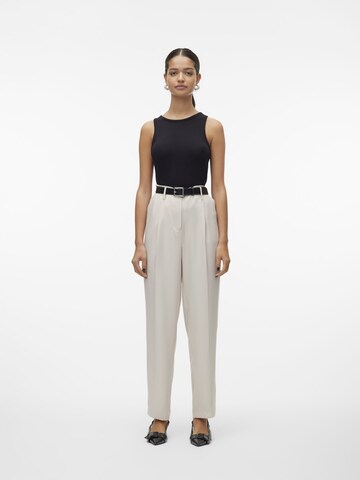 VERO MODA Regular Bundfaltenhose 'LUCIA' in Beige