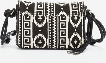 LASCANA Crossbody bag in Black: front