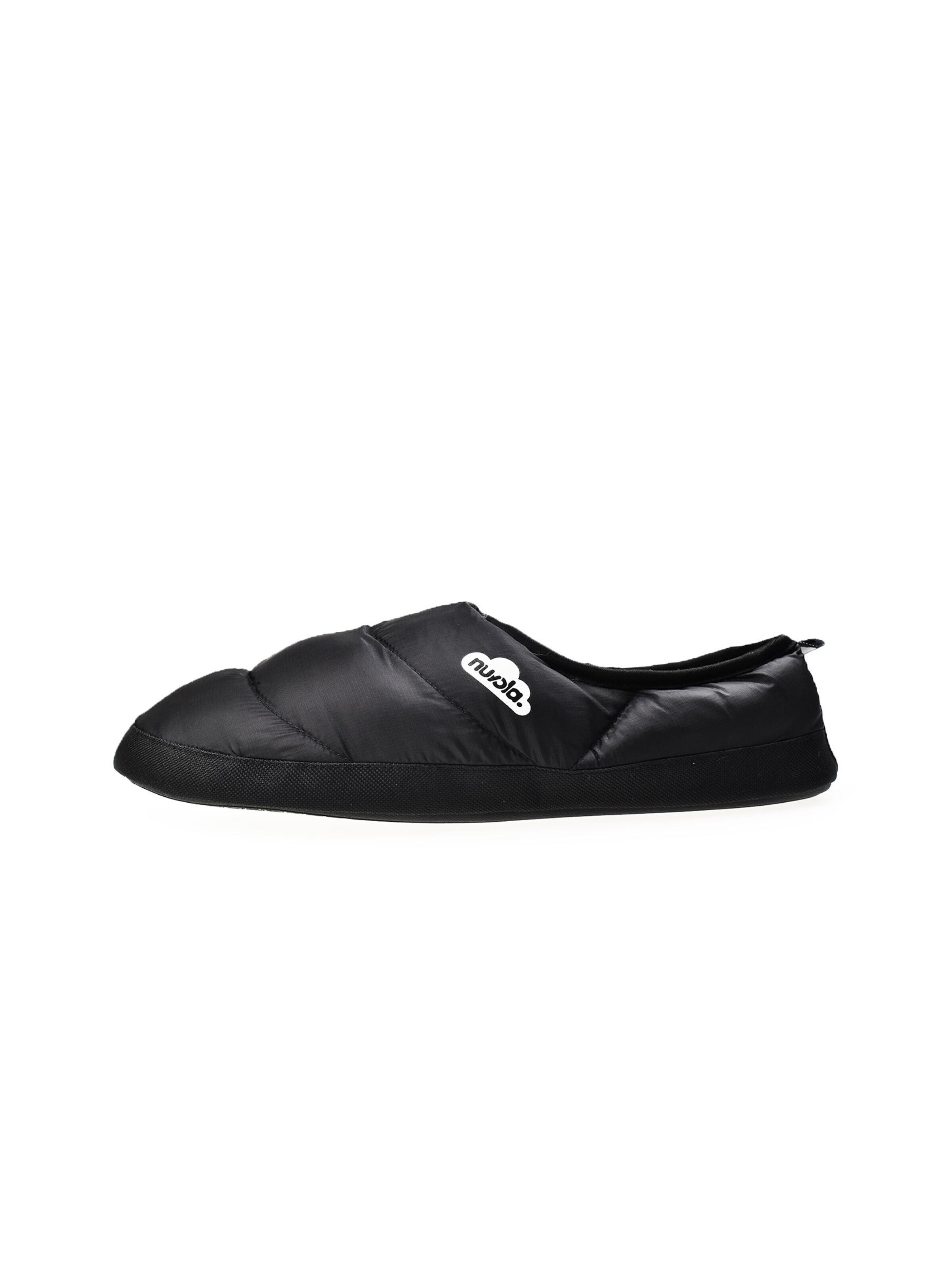 Nuvola. Slipper 'Classic' in Black: front