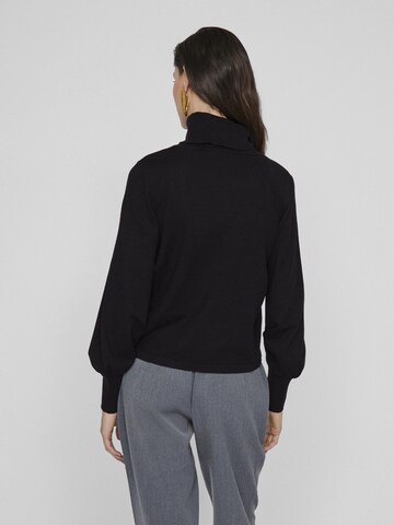 VILA Sweater in Black