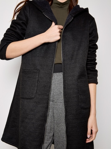 Apricot Tweed Fleece Lined Jacket ' ' in Schwarz