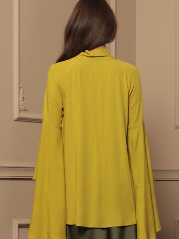 JIORO Blouse 'ESSENTIALS' in Yellow