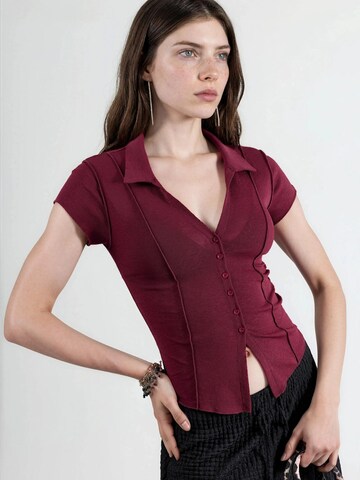 Busem Shirt in Red