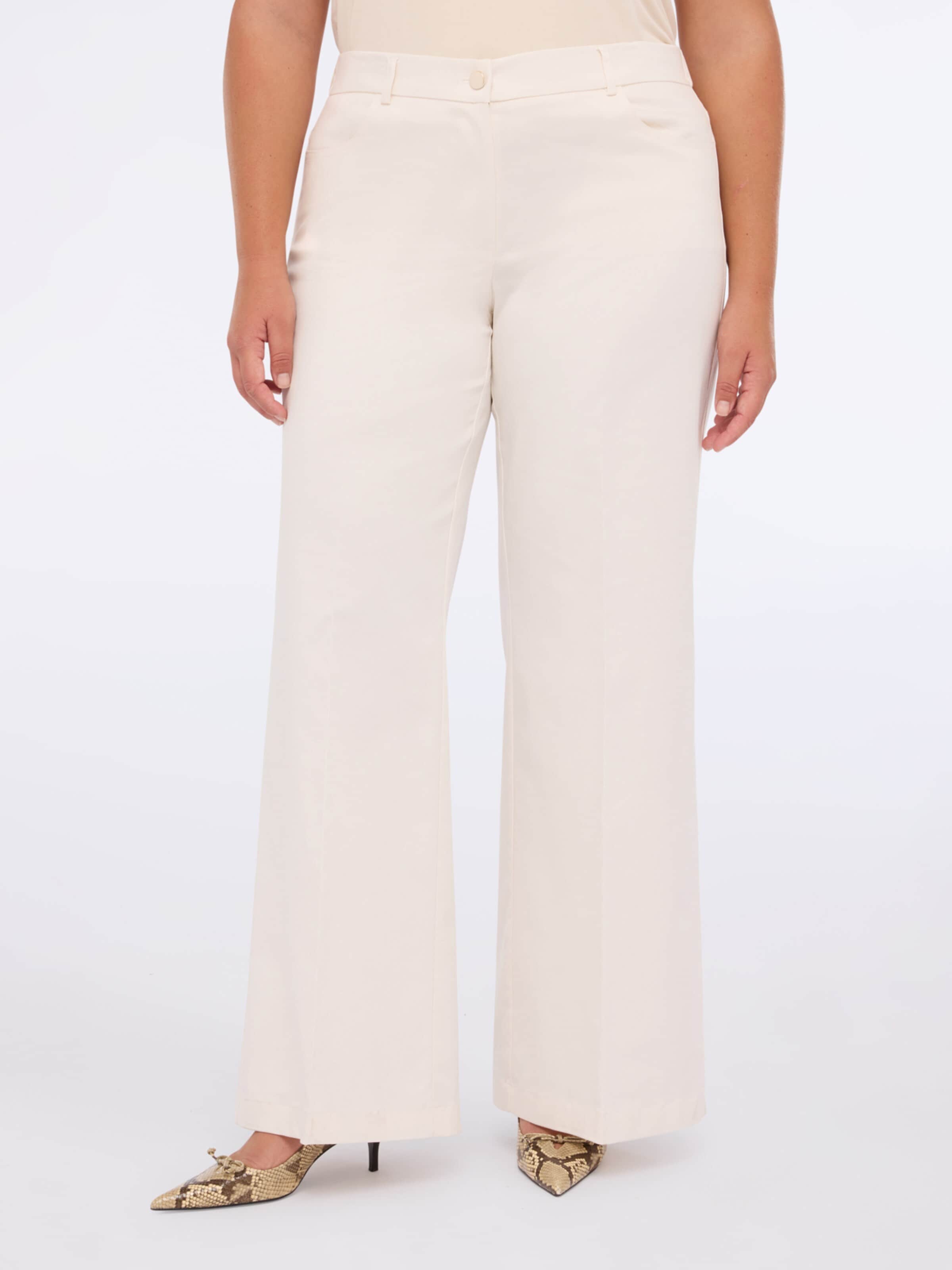 regular Pantaloni di Fiorella Rubino in bianco: frontale