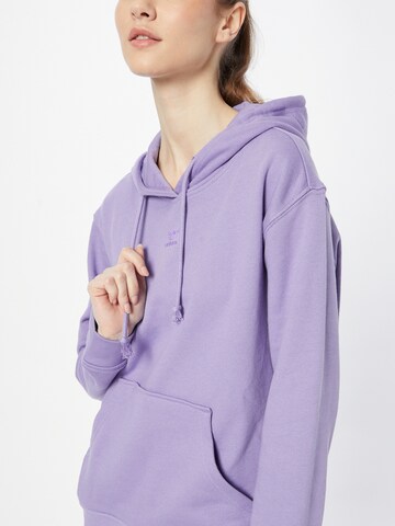 ADIDAS ORIGINALS - Sweatshirt 'Adicolor Essentials ' em roxo