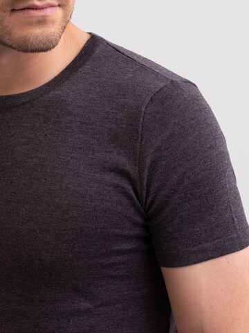 CASH-MERE.CH Shirt in Grey