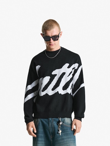 Bershka Trui in Zwart: voorkant