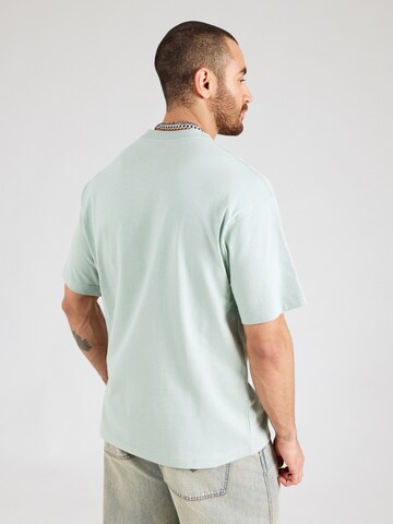 VANS Μπλουζάκι 'SALTON' σε πράσινο: πίσω