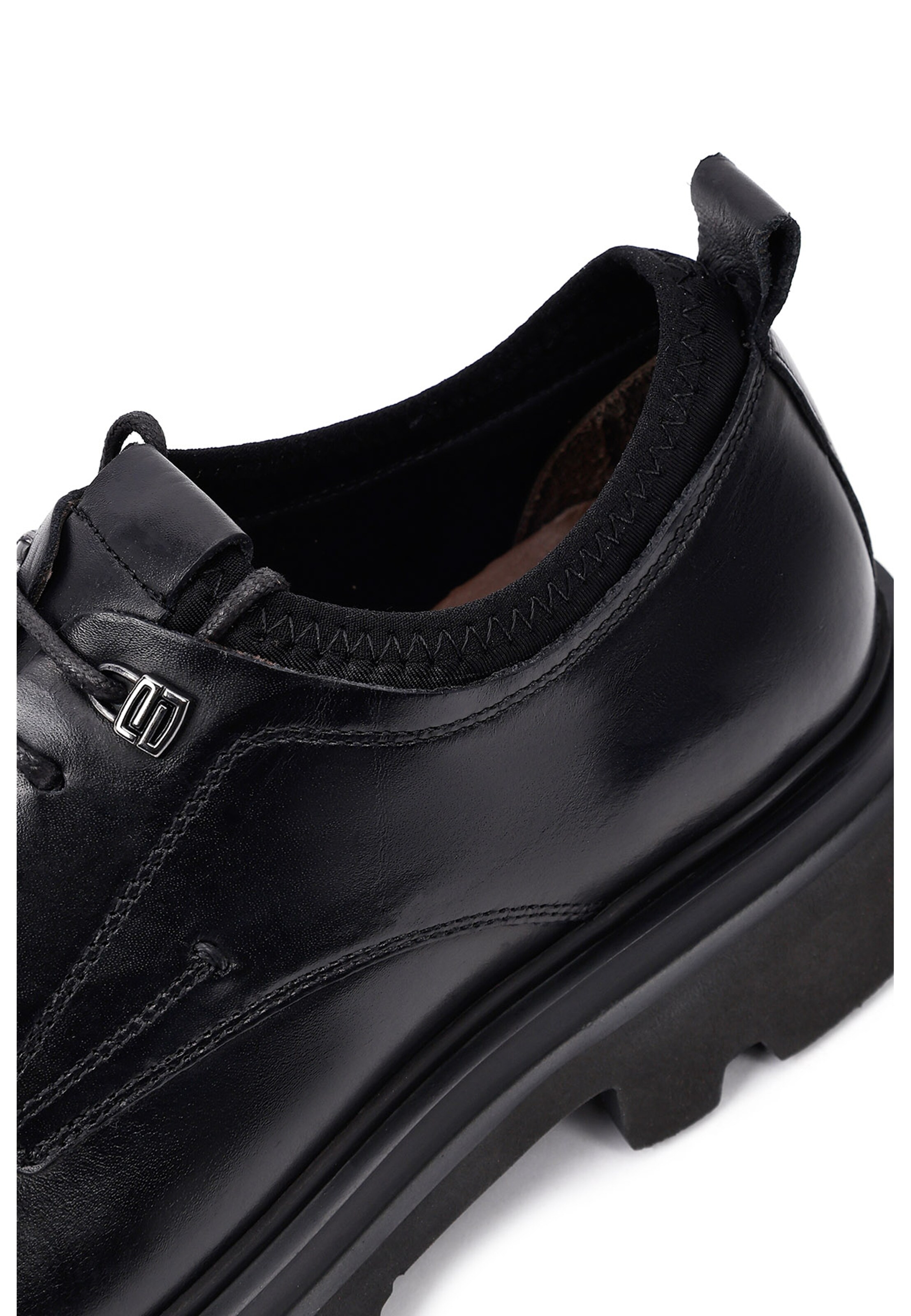 Chaussure à lacets Derimod en noir
