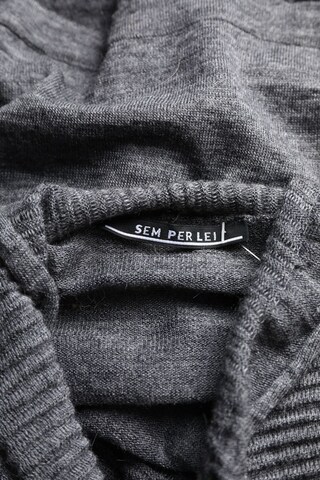 SEM PER LEI. Sweater & Cardigan in XS in Grey