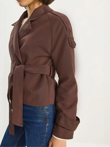 Bianco Lucci - Casaco meia-estação em castanho