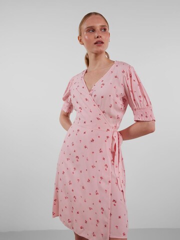 Robe 'Nya' PIECES en rose