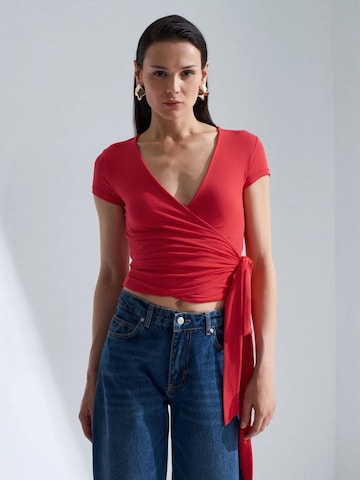Dilvin Tops in Rot