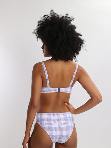 OLYMPIA T-shirt Bikinitop in Wit
