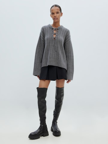 Pull-over 'Jascha' EDITED en gris