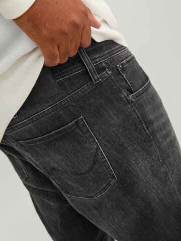 JACK & JONES Regular Jeans 'Mike' in Black