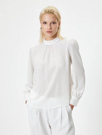 Koton Blouse in Wit: voorkant