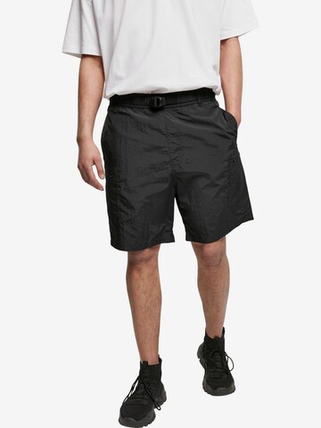 Urban Classics Loosefit Shorts in Schwarz: predná strana