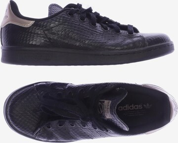 ADIDAS ORIGINALS Sneaker 37 in Schwarz: predná strana