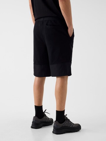 GUESS Loosefit Shorts in Schwarz