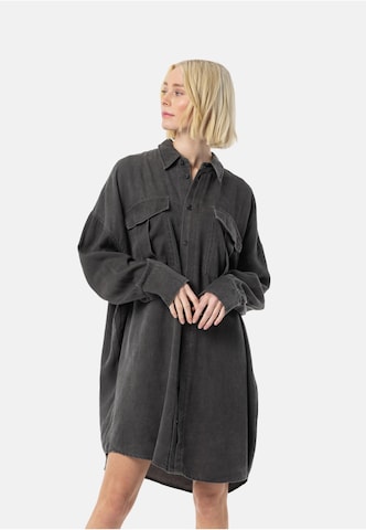 Robe-chemise 'Penelope' Elias Rumelis en noir : devant