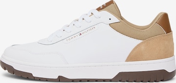 TOMMY HILFIGER Sneakers laag in Wit: voorkant