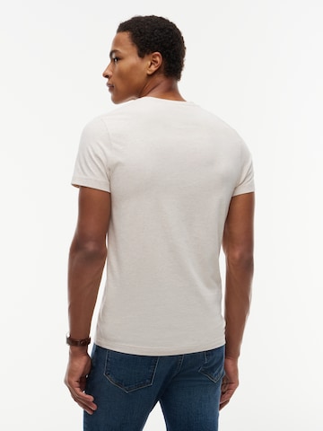 TOMMY HILFIGER Slim fit Póló - bézs