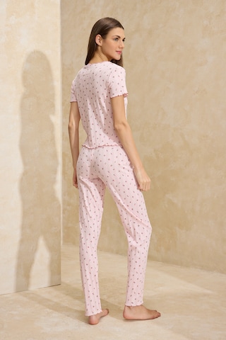 Trendyol - Pijama en rosa