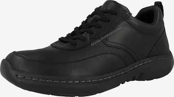 Chaussure de sport à lacets 'Pro' CLARKS en noir : devant