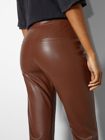 Bershka Flared Hose in Braun