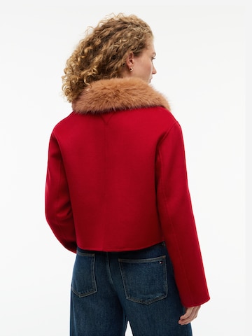 TOMMY HILFIGER - Chaqueta de entretiempo en rojo
