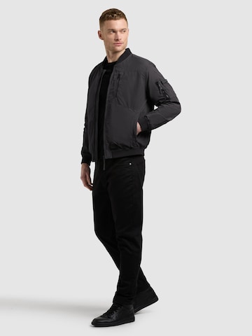 Veste mi-saison 'Ibe' khujo en noir