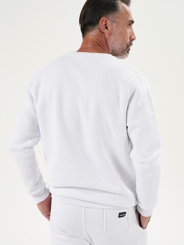 LOUIS LECLER Sweatshirt 'Carter' in Wit