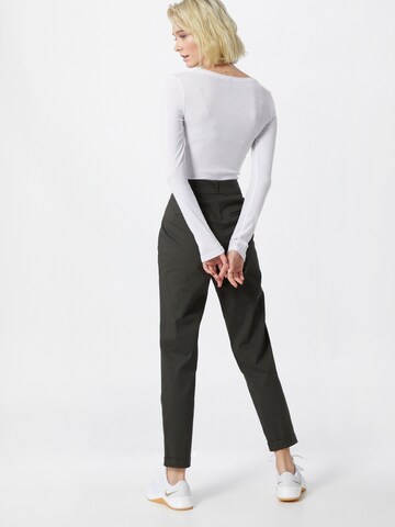 Effilé Pantalon à pince 'Eva' VERO MODA en gris