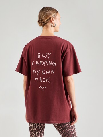 OH APRILMajica 'Own Magic' - crvena boja: prednji dio