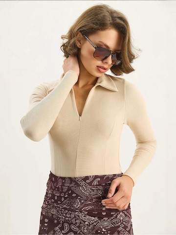 Maglietta di Bianco Lucci in beige