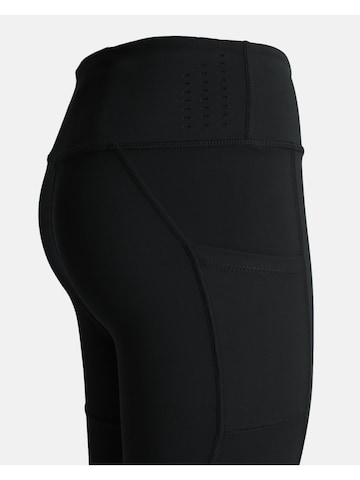 Loosefit Leggings 'MALLAS CORTAS MADILL SHORT' di Izas in nero