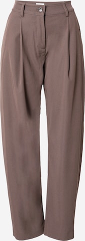 WEEKDAY Pleat-front trousers 'Terra' in Brown: front