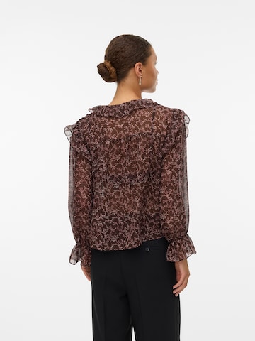 VERO MODA - Blusa 'VMPETRA' em castanho