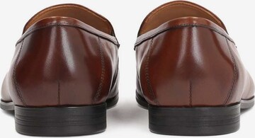 Kazar - Sapato Slip-on em castanho
