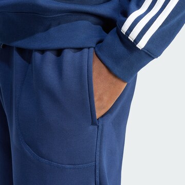 ADIDAS ORIGINALS Tapered Sporthose 'VRCT' in Blau